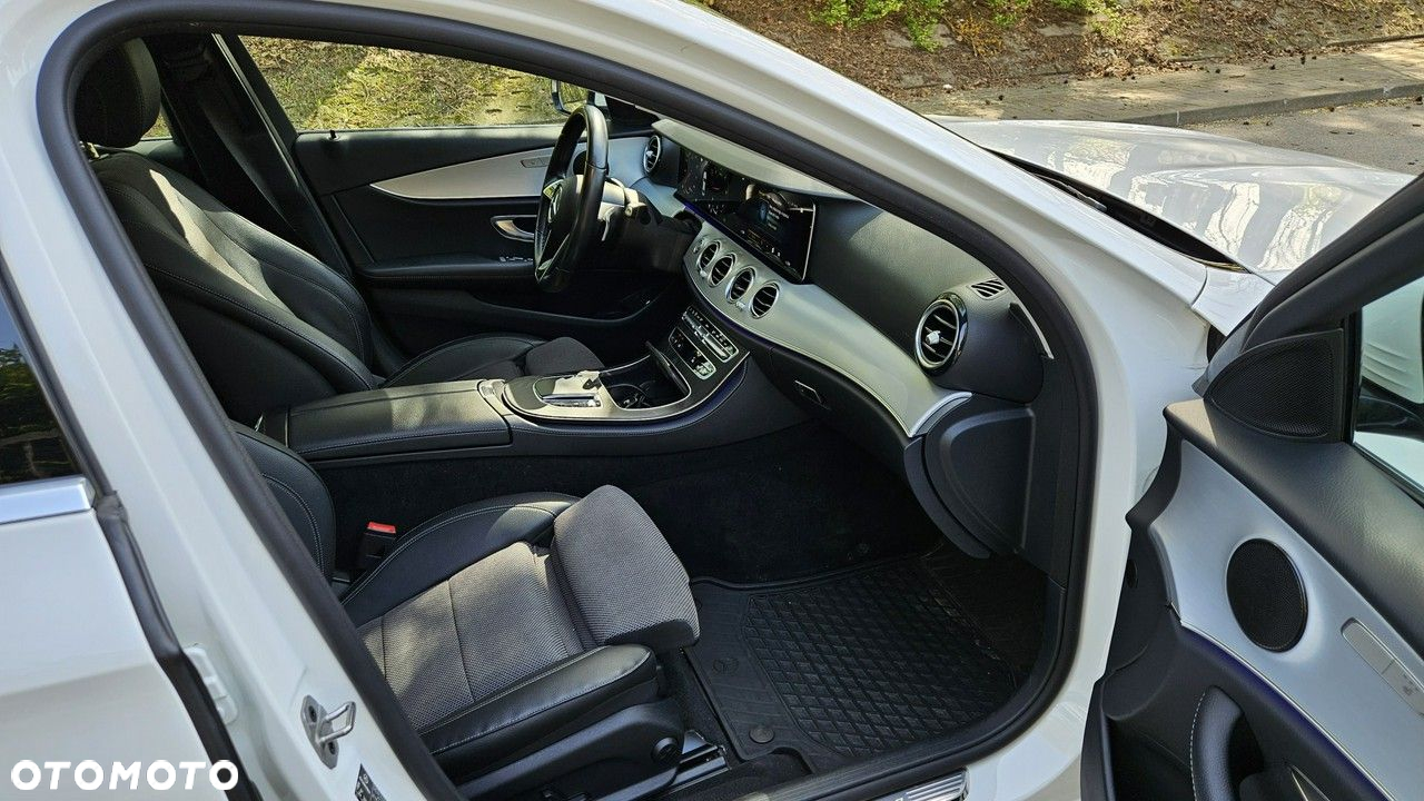 Mercedes-Benz Klasa E - 18