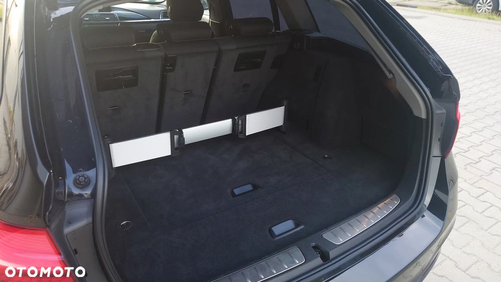 BMW Seria 3 330d Sport Line - 23