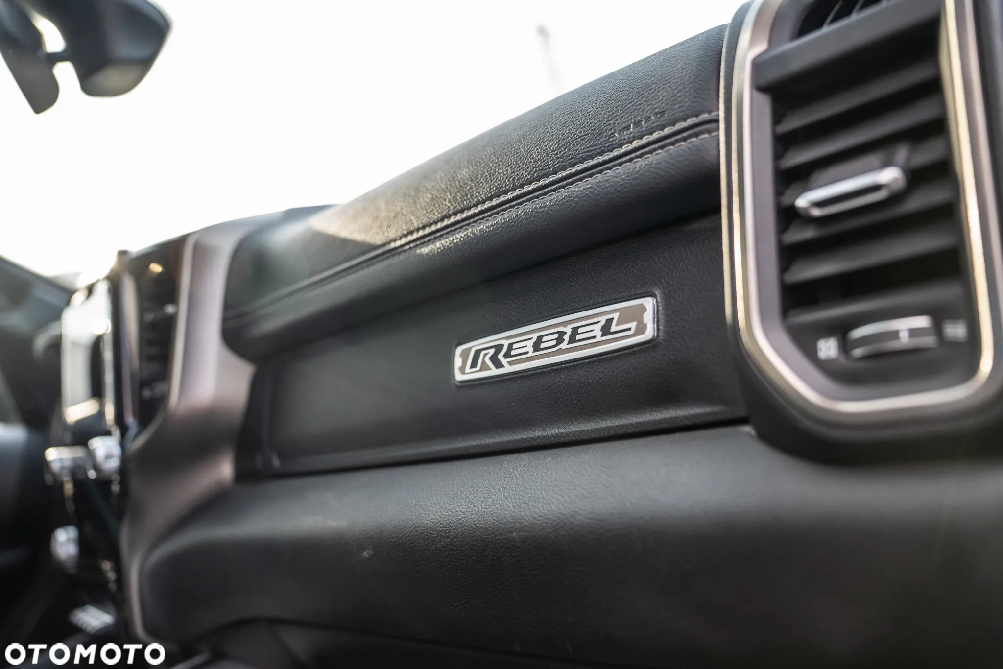 Dodge RAM 1500 5.7 4x4 - 28