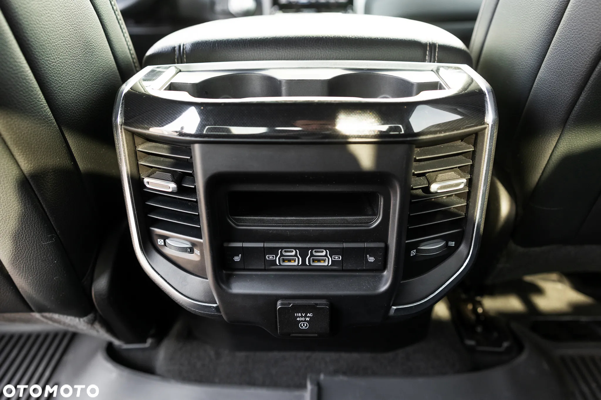 RAM 1500 5.7 Crew Cab Laramie - 26