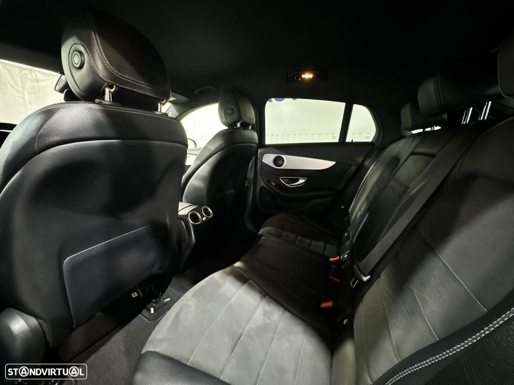 Mercedes-Benz GLC 220 d 4Matic 9G-TRONIC AMG Line - 24