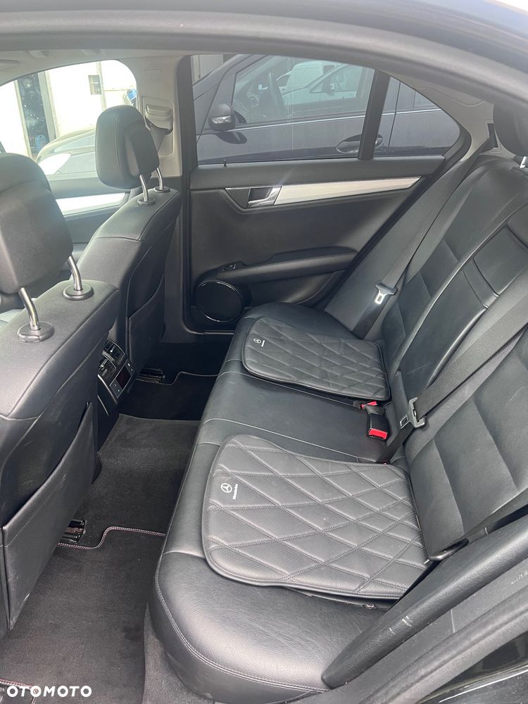 Mercedes-Benz Klasa C 320 CDI Avantgarde 4-Matic - 11