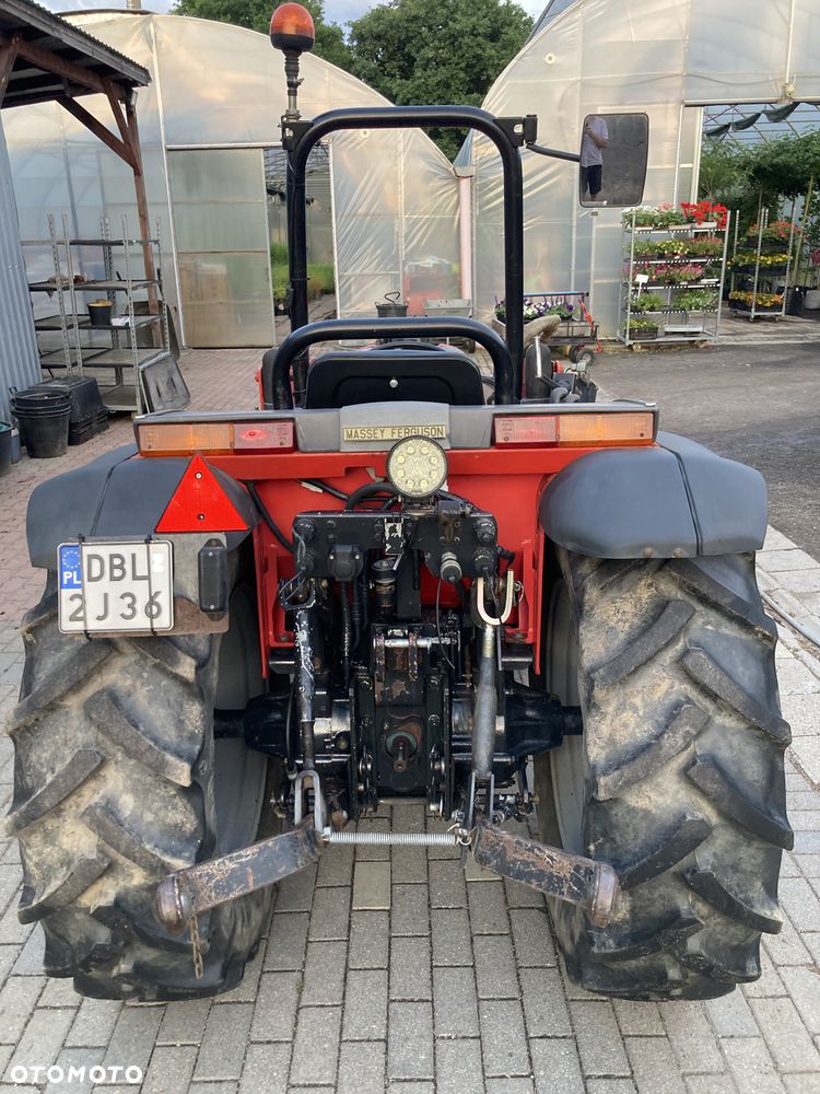 Massey Ferguson MF 2415 - 5