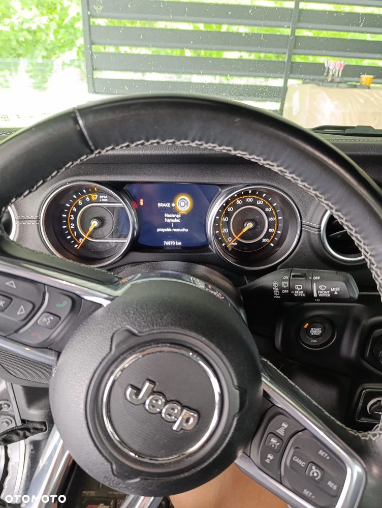 Jeep Wrangler - 14