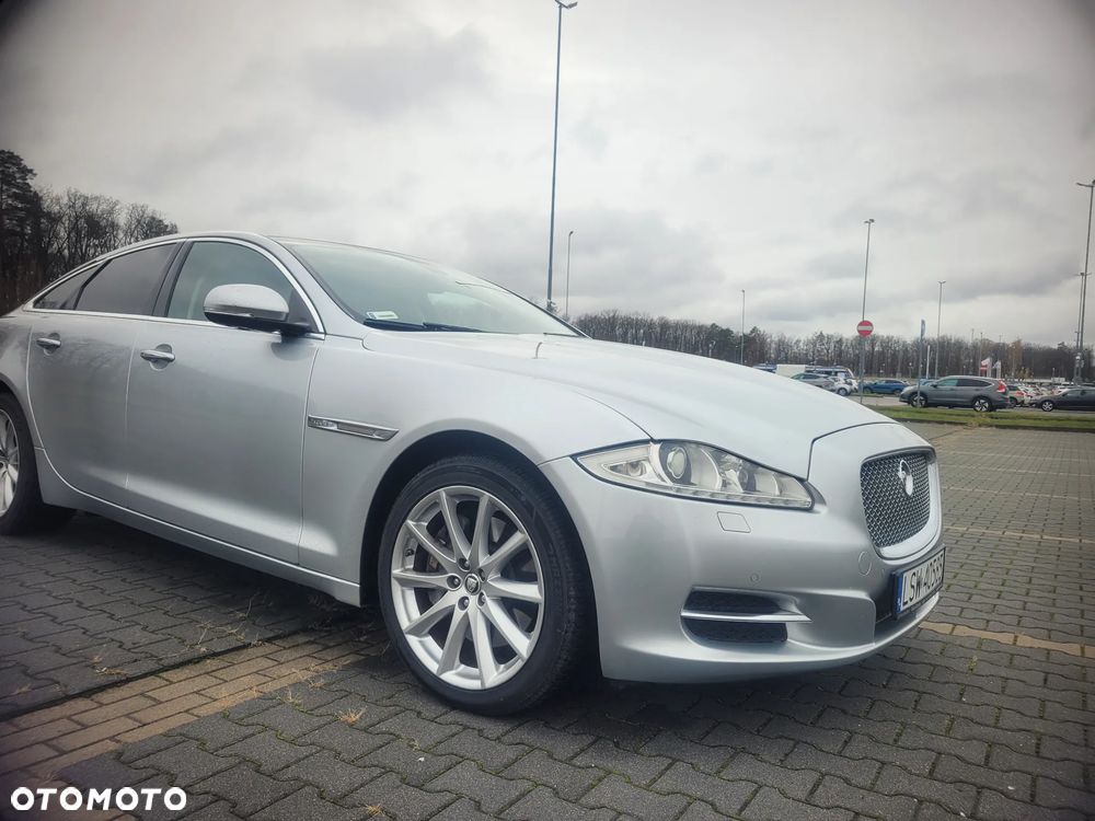 Jaguar XJ 3.0 V6 Kompressor AWD Premium Luxury - 24