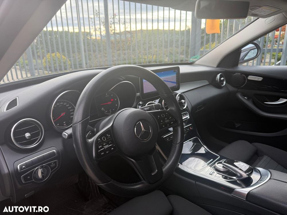 Mercedes-Benz C - 22