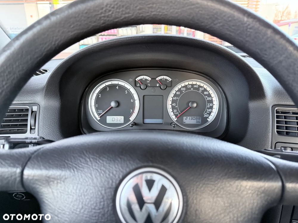 Volkswagen Jetta - 27