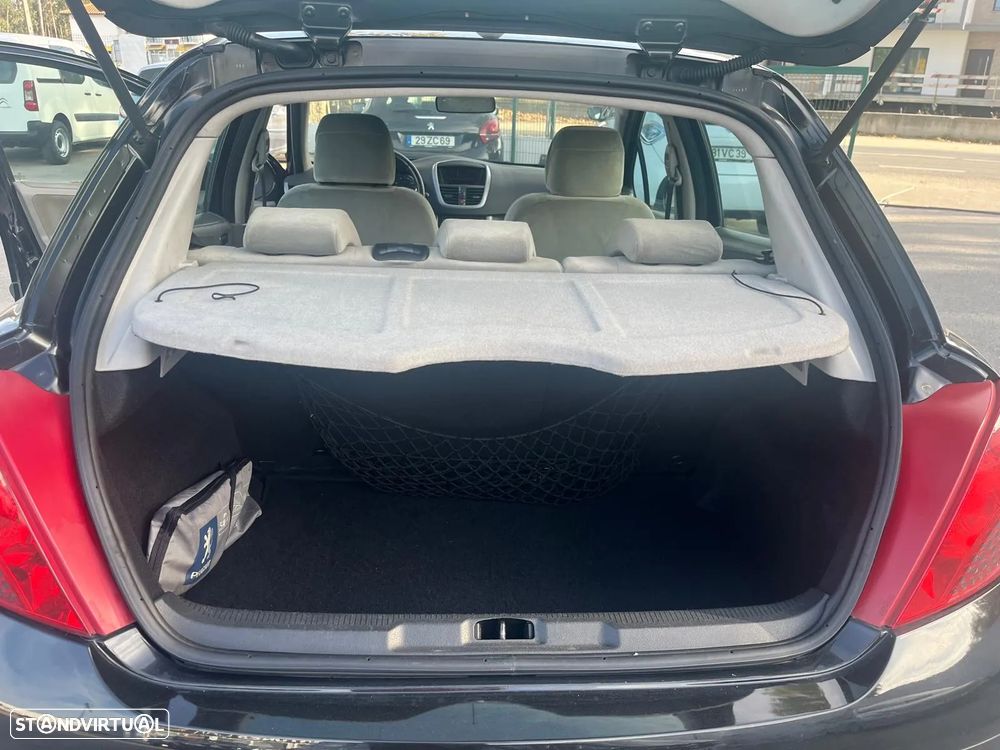 Peugeot 207 1.4 HDi Premium - 4