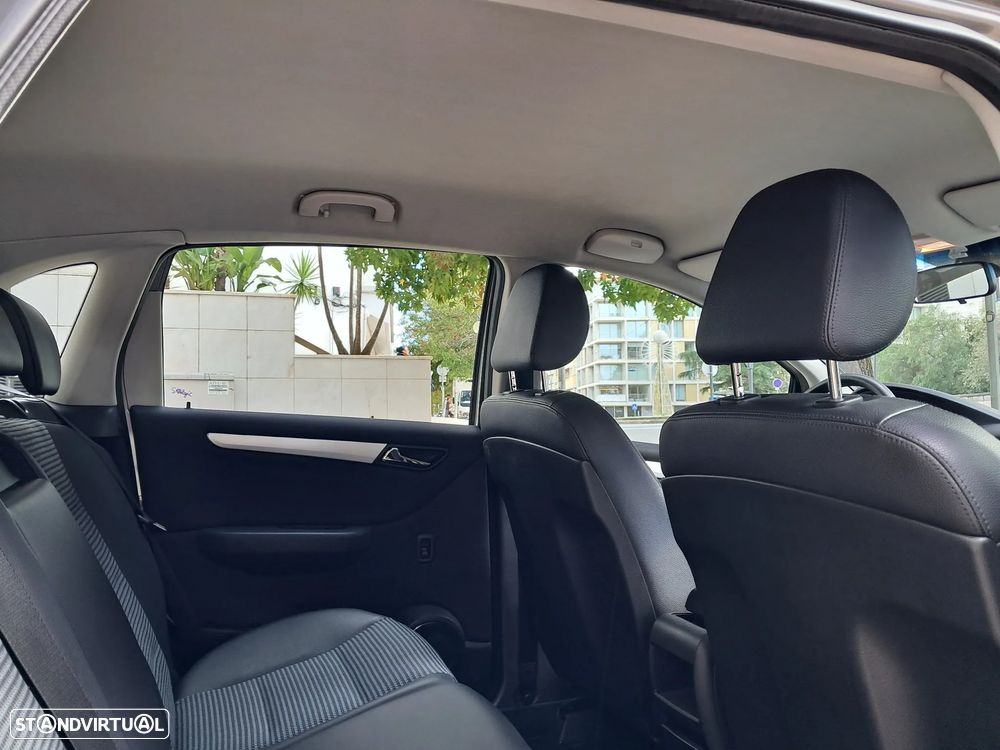 Mercedes-Benz B 150 - 27