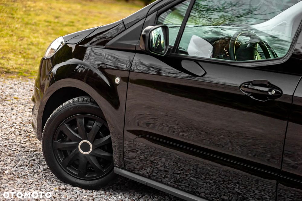 Ford Tourneo Courier 1.0 EcoBoost S&S Titanium - 6