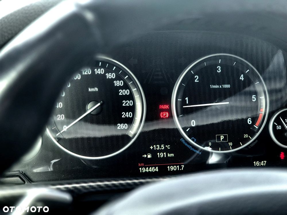BMW Seria 5 520d - 30