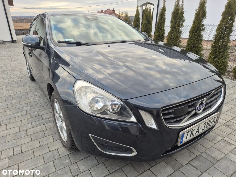 Volvo V60 D3 Momentum - 5