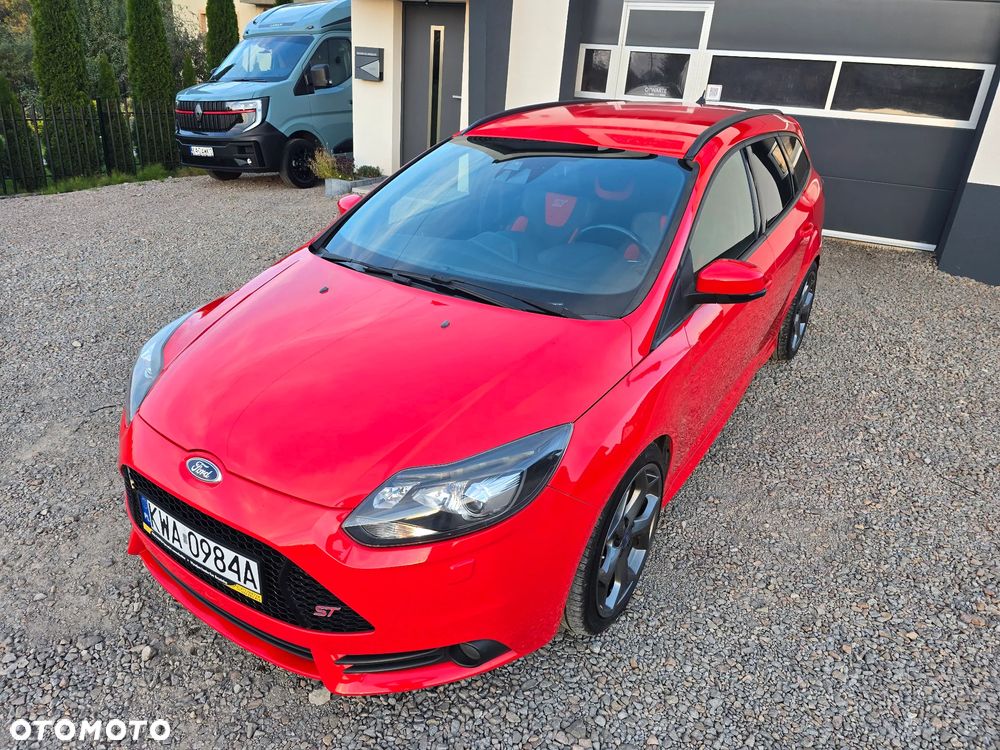 Ford Focus 2.0 EcoBoost ST - 13