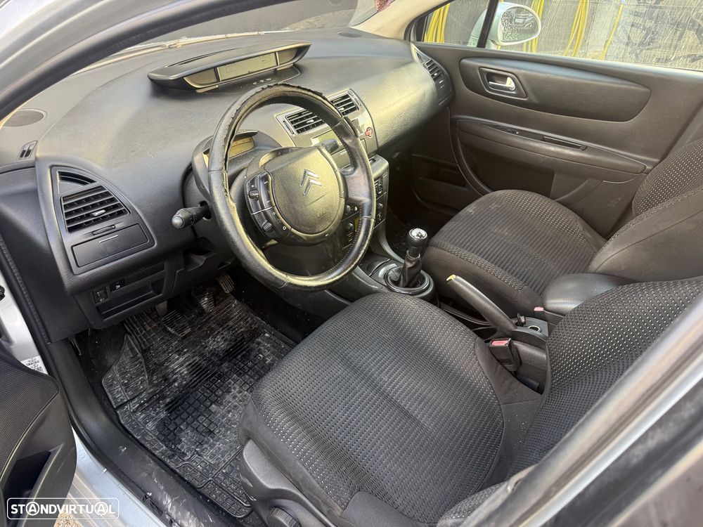 Citroën C4 1.6 HDi SX - 30