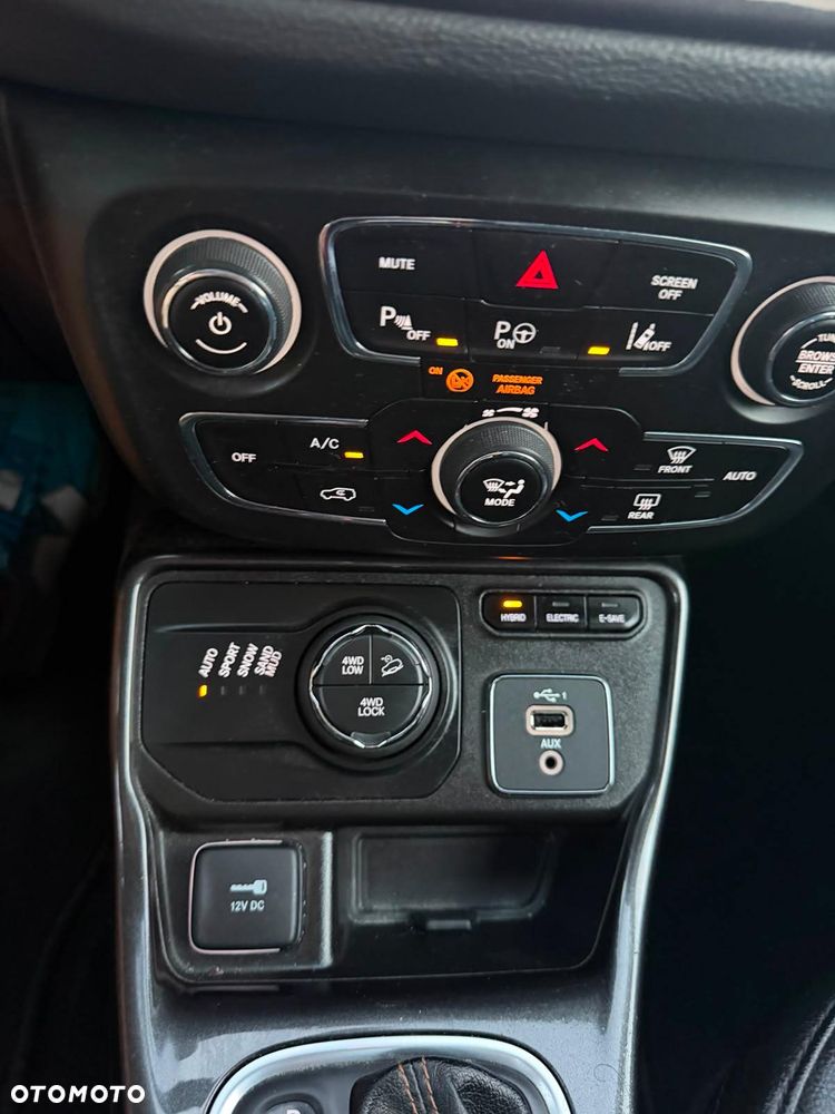 Jeep Compass - 18