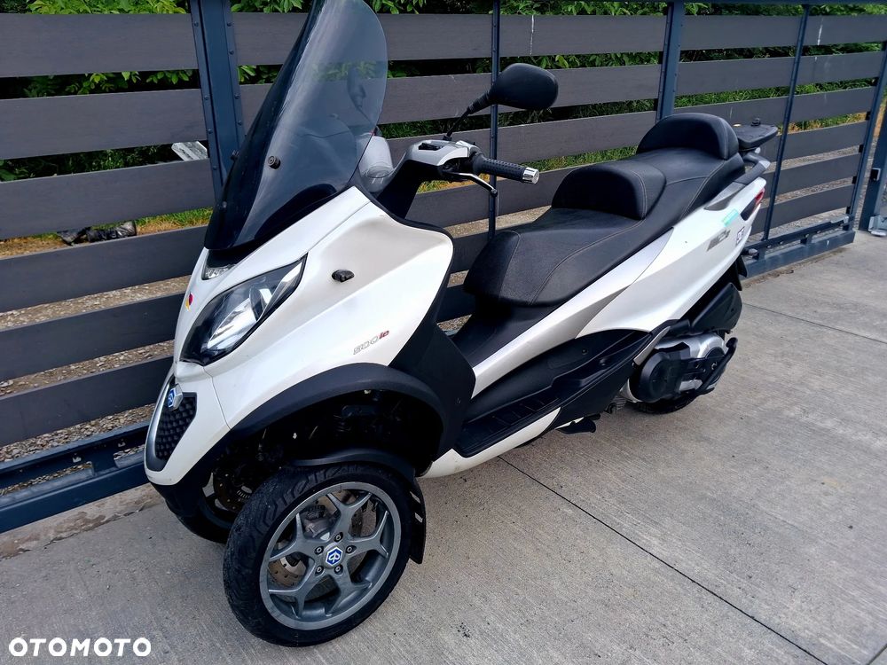 Piaggio MP-3 - 1