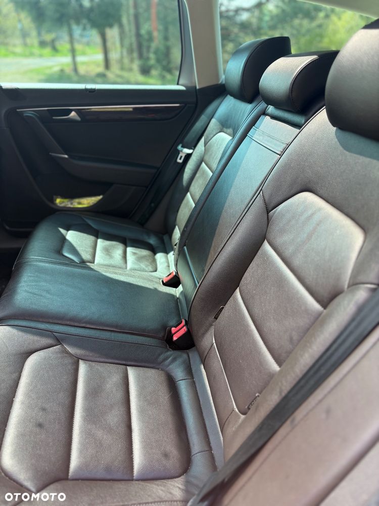 Volkswagen Passat 2.0 TDI Comfortline DSG - 8
