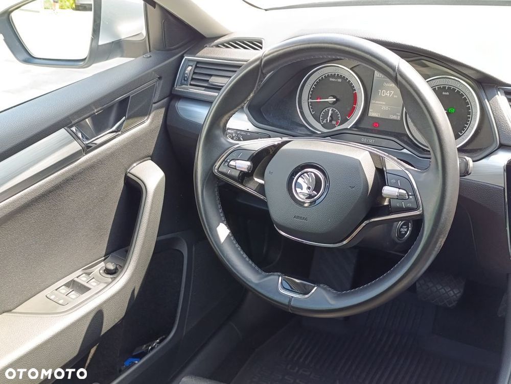 Skoda Superb 1.5 TSI Ambition DSG - 29