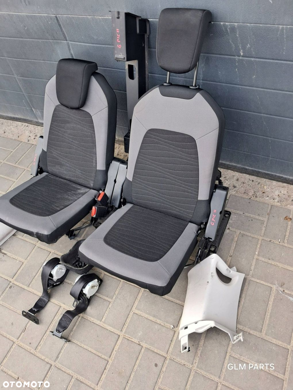 Citroen C4 Grand Picasso II Fotele tylne trzeciego rzędu pasy mocowania - 3