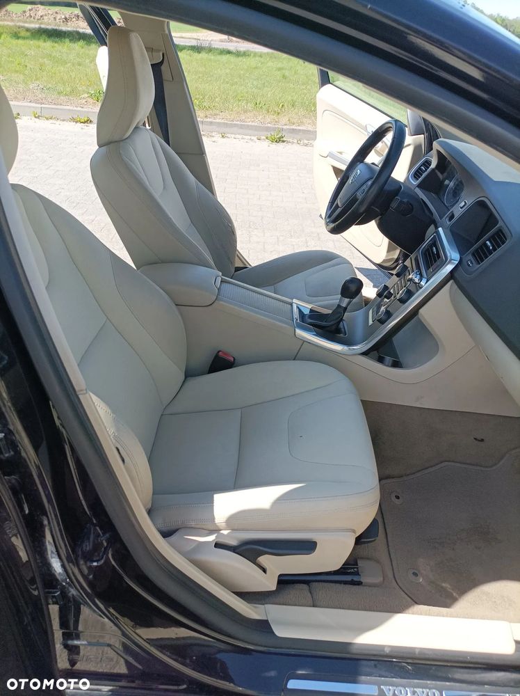 Volvo S60 D2 - 8