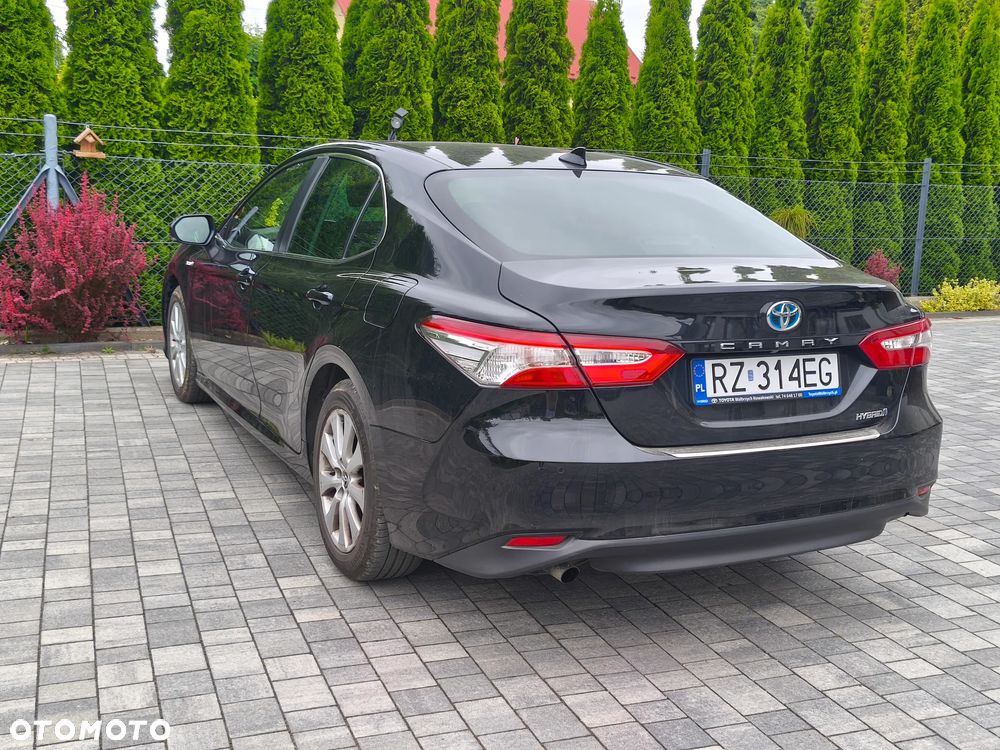 Toyota Camry 2.5 Hybrid Comfort CVT - 6