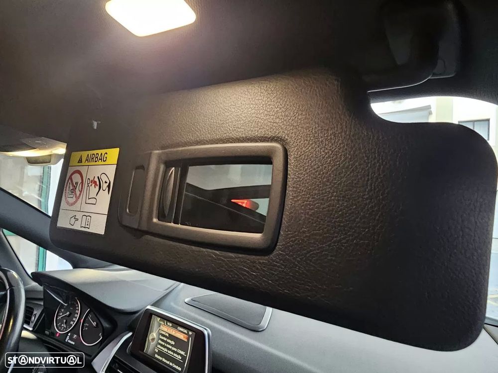 BMW 218 Active Tourer d Line Sport Auto - 32