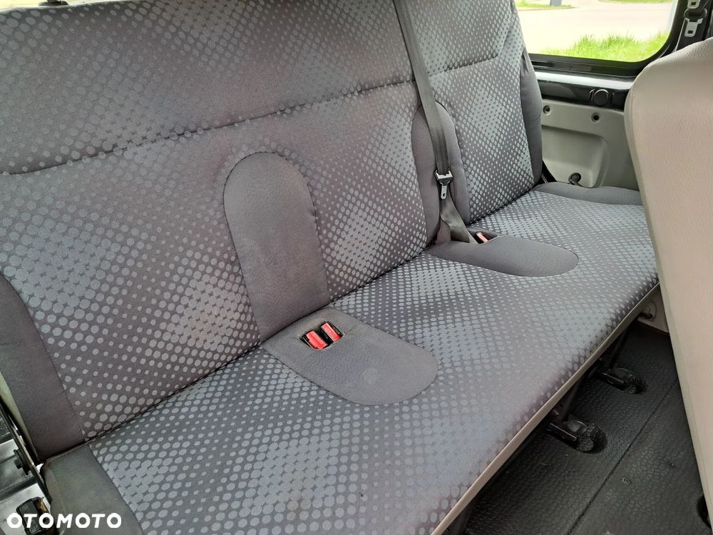 Opel Vivaro - 27