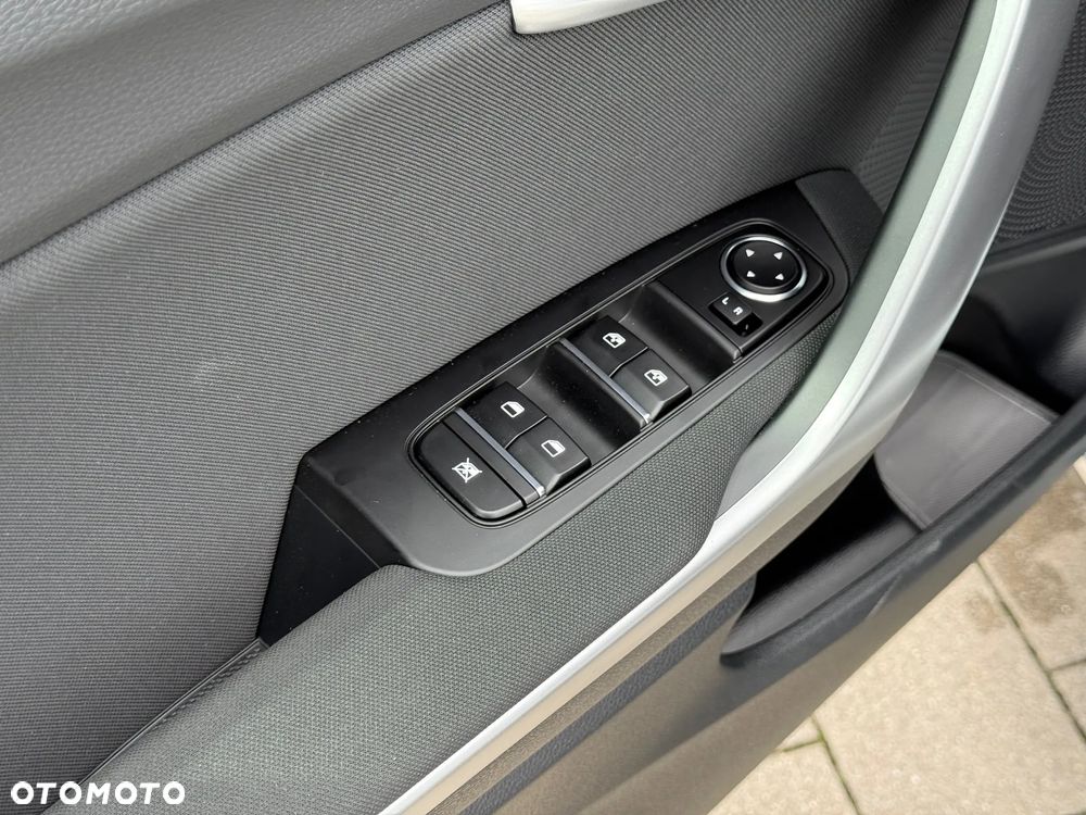 Kia XCeed 1.6 T-GDI M DCT - 13