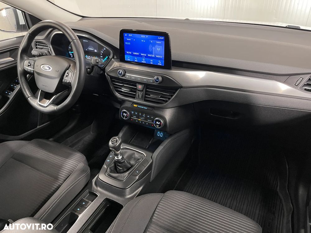 Ford Focus 1.0 EcoBoost MHEV Titanium - 8