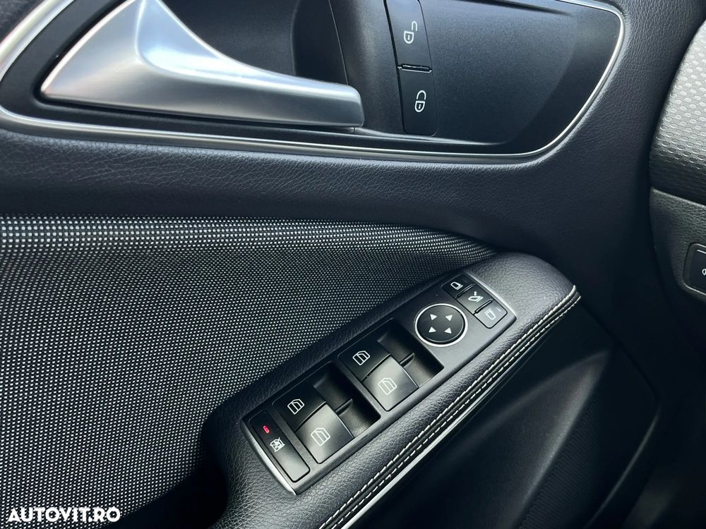 Mercedes-Benz A 200 7G-DCT - 20