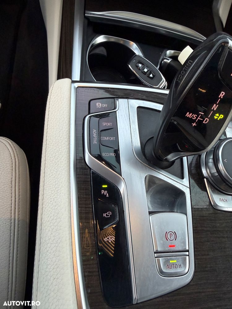 BMW Seria 7 - 23
