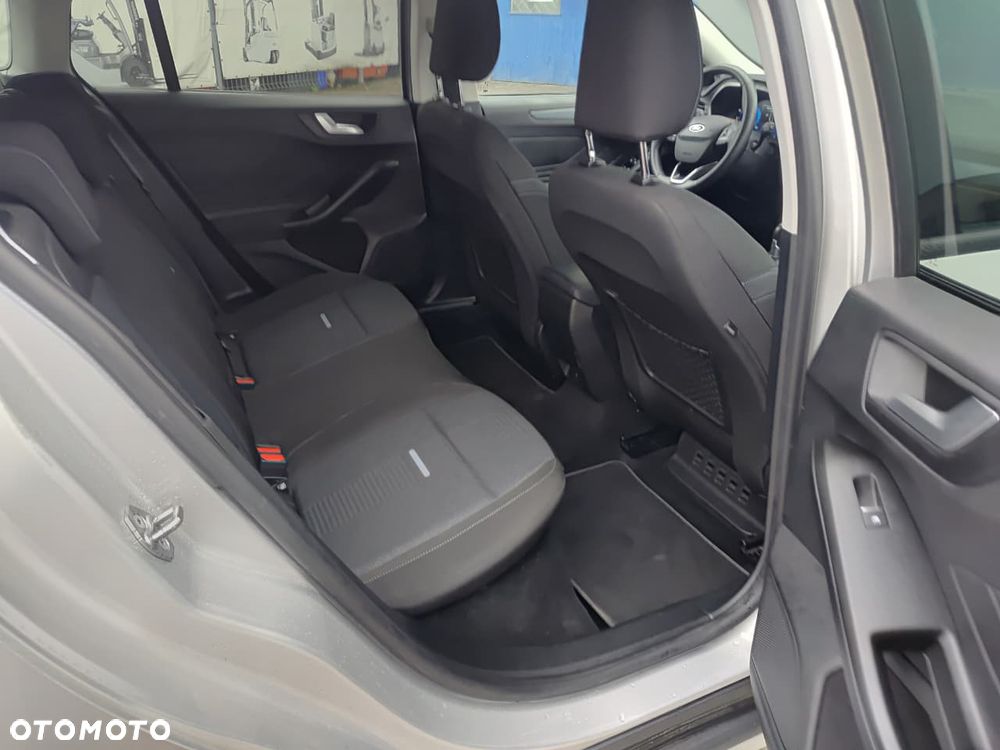 Ford Focus 1.0 EcoBoost Hybrid ACTIVE X - 26