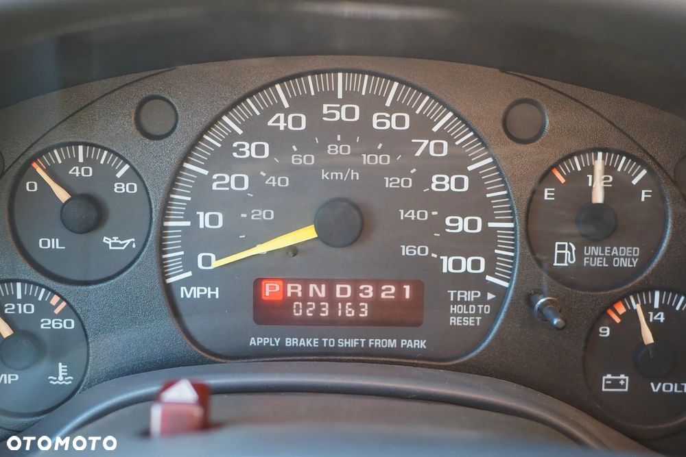 Chevrolet Express - 13