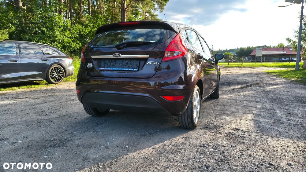 Ford Fiesta 1.6 TDCi Individual - 10