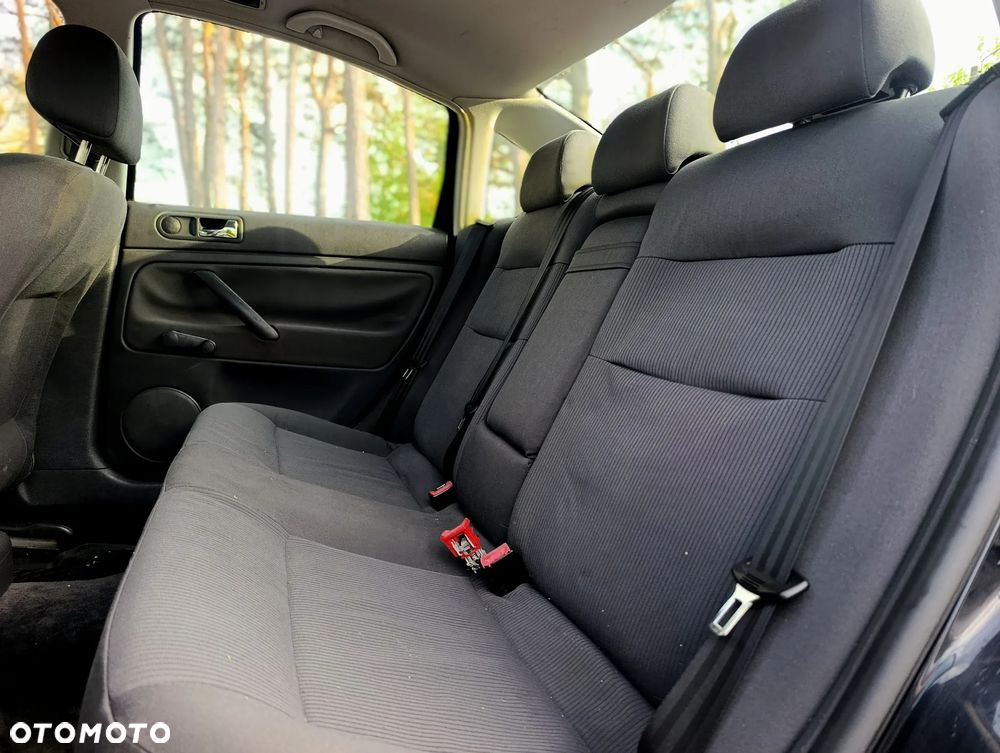 Volkswagen Passat 1.9 TDI - 9