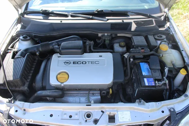 Opel Astra 1.4 16v Family - 4