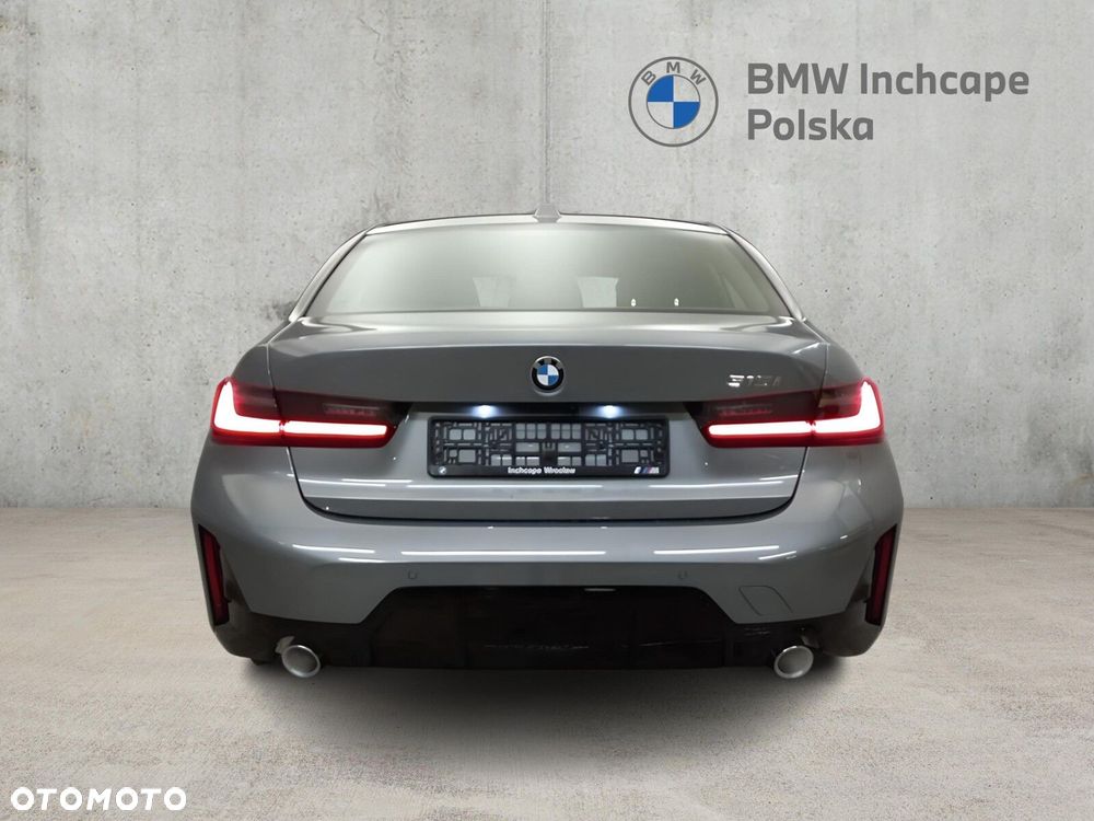 BMW Seria 3 318i M Sport - 5