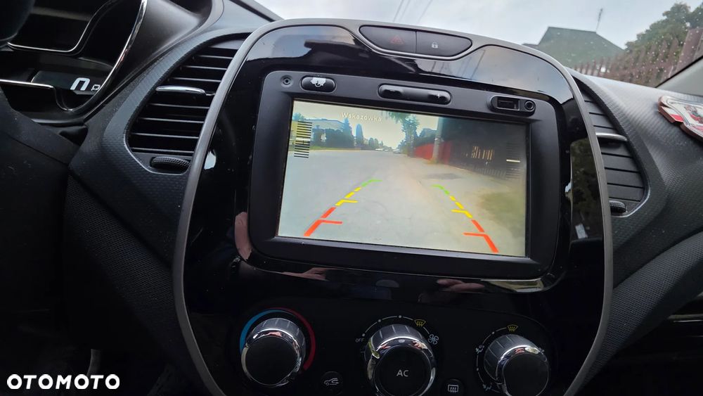 Renault Captur 1.2 TCe Helly Hansen EDC - 8