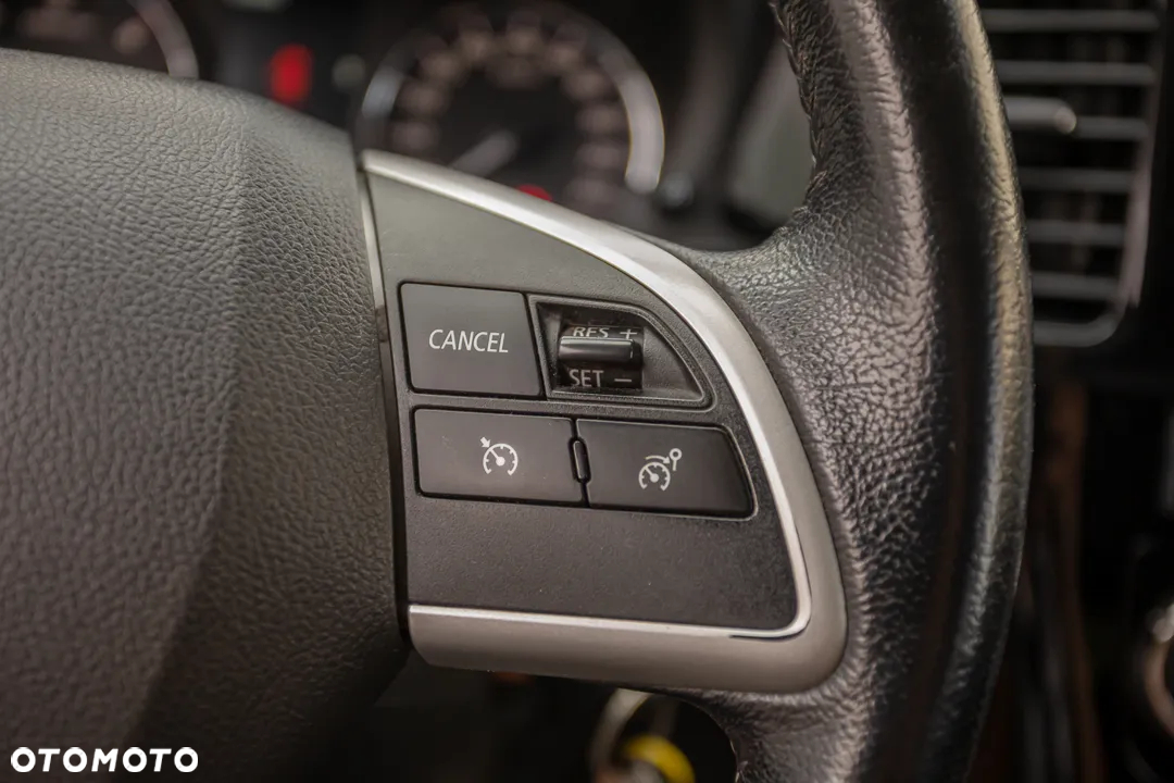 Mitsubishi Outlander 2.2 DI-D 4WD Instyle - 29