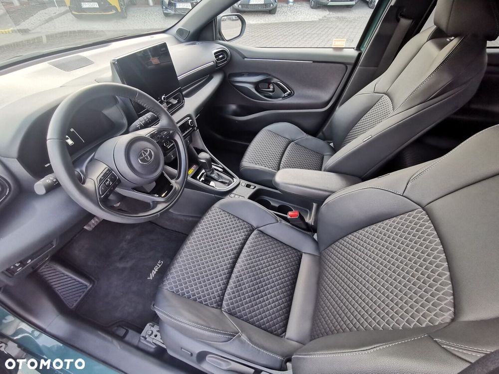 Toyota Yaris Hybrid 1.5 Executive - 3