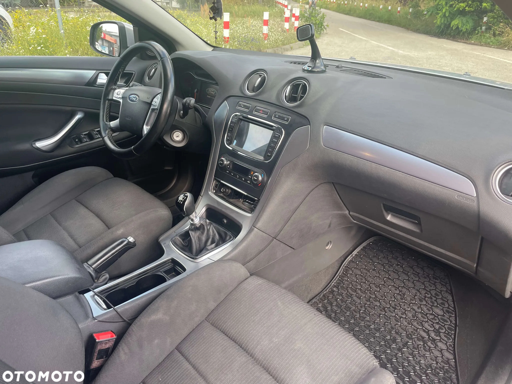 Ford Mondeo - 14