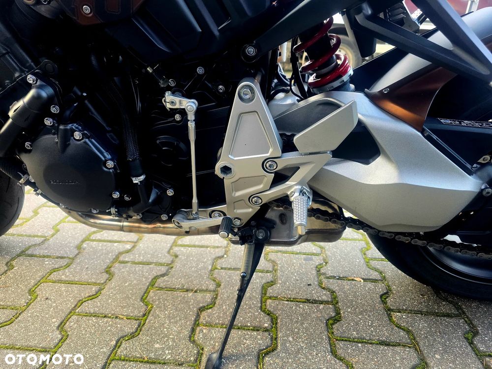 Honda CB - 30