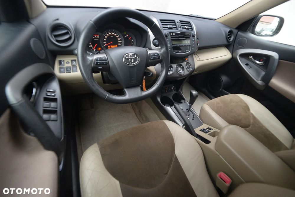 Toyota RAV4 2.0 VVT-i Premium MS - 29