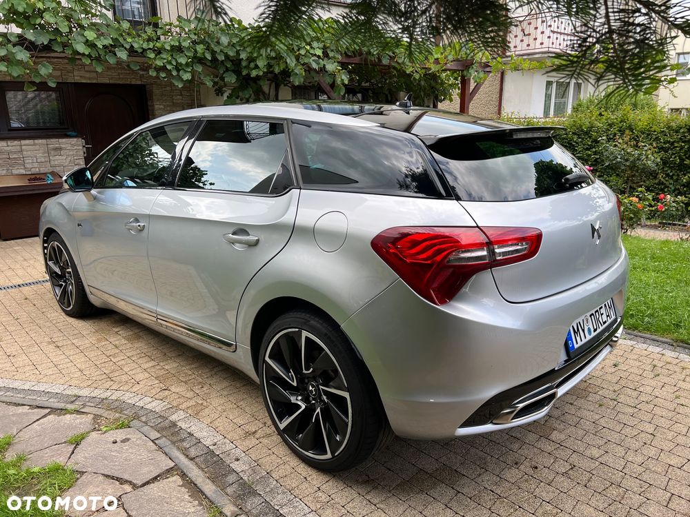 Citroën DS5 2.0 HDi Hybrid4 SportChic MCP - 4
