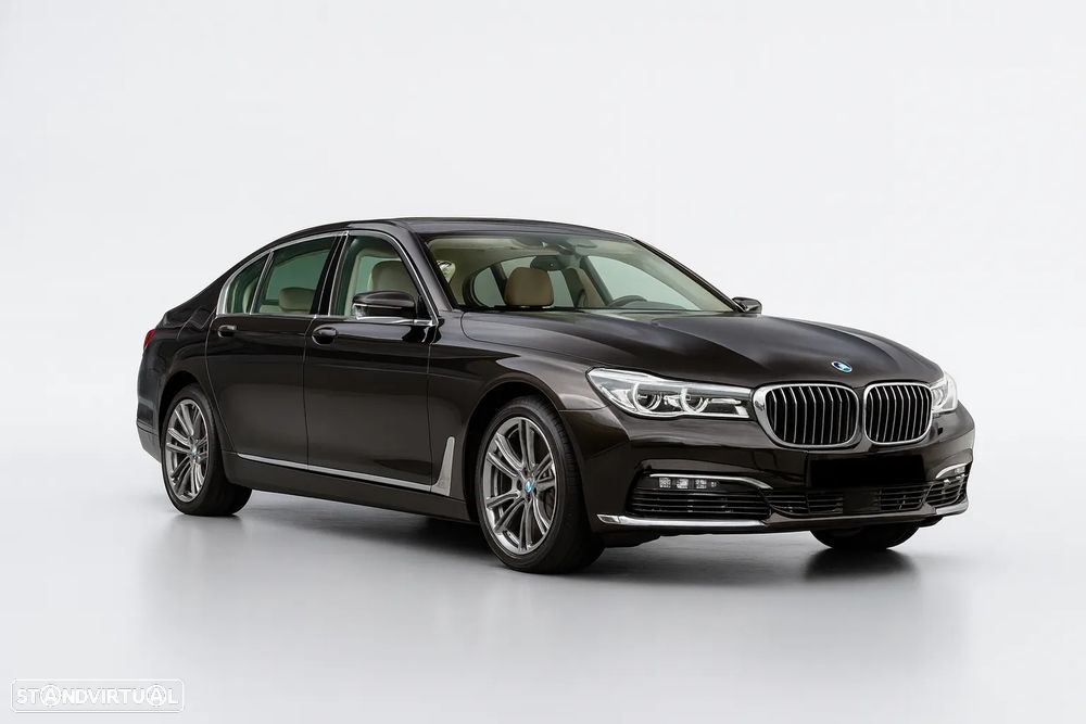 BMW 740 e iPerformance Pack M - 5