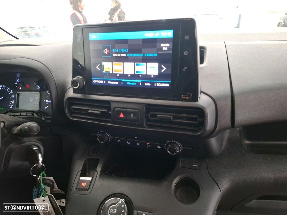 Citroën Citroën BERLINGO CX.AUT. 8V. 3 LUGARES C/GPS 130 CV - 8