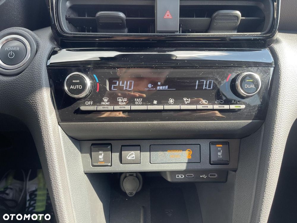 Toyota Yaris Cross - 20