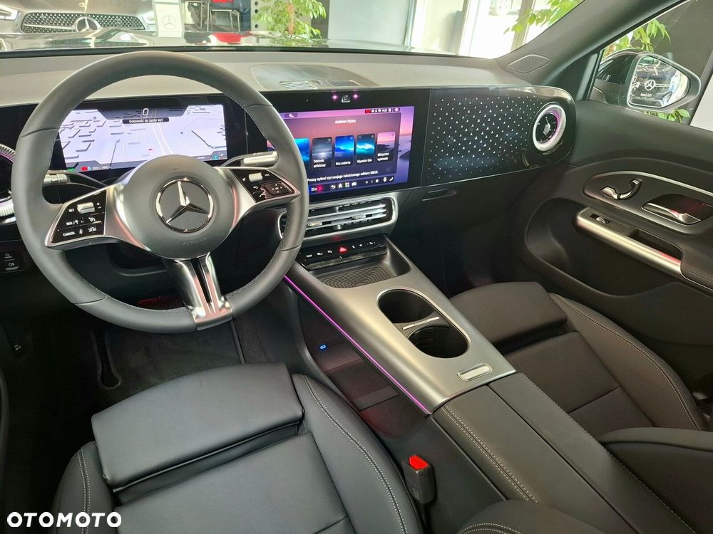 Mercedes-Benz GLB - 21