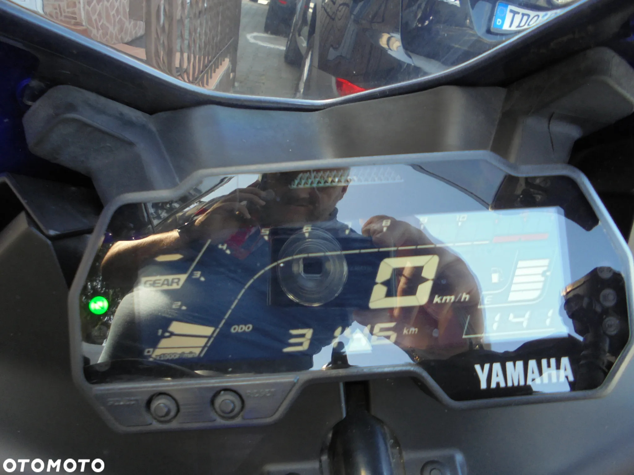 Yamaha YZF - 6