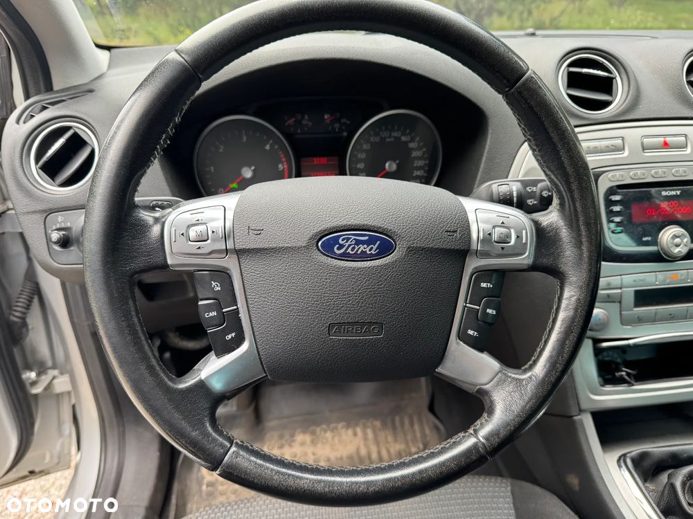Ford Mondeo - 14